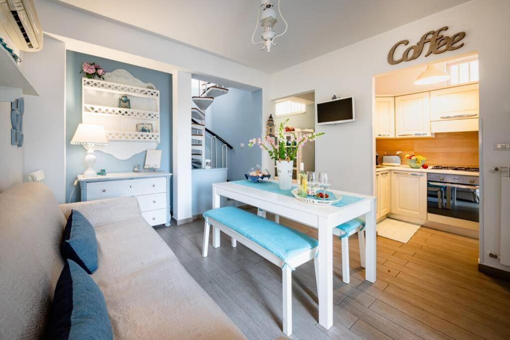 Aroma Di Naxos Apartment Giardini Naxos Ngoại thất bức ảnh